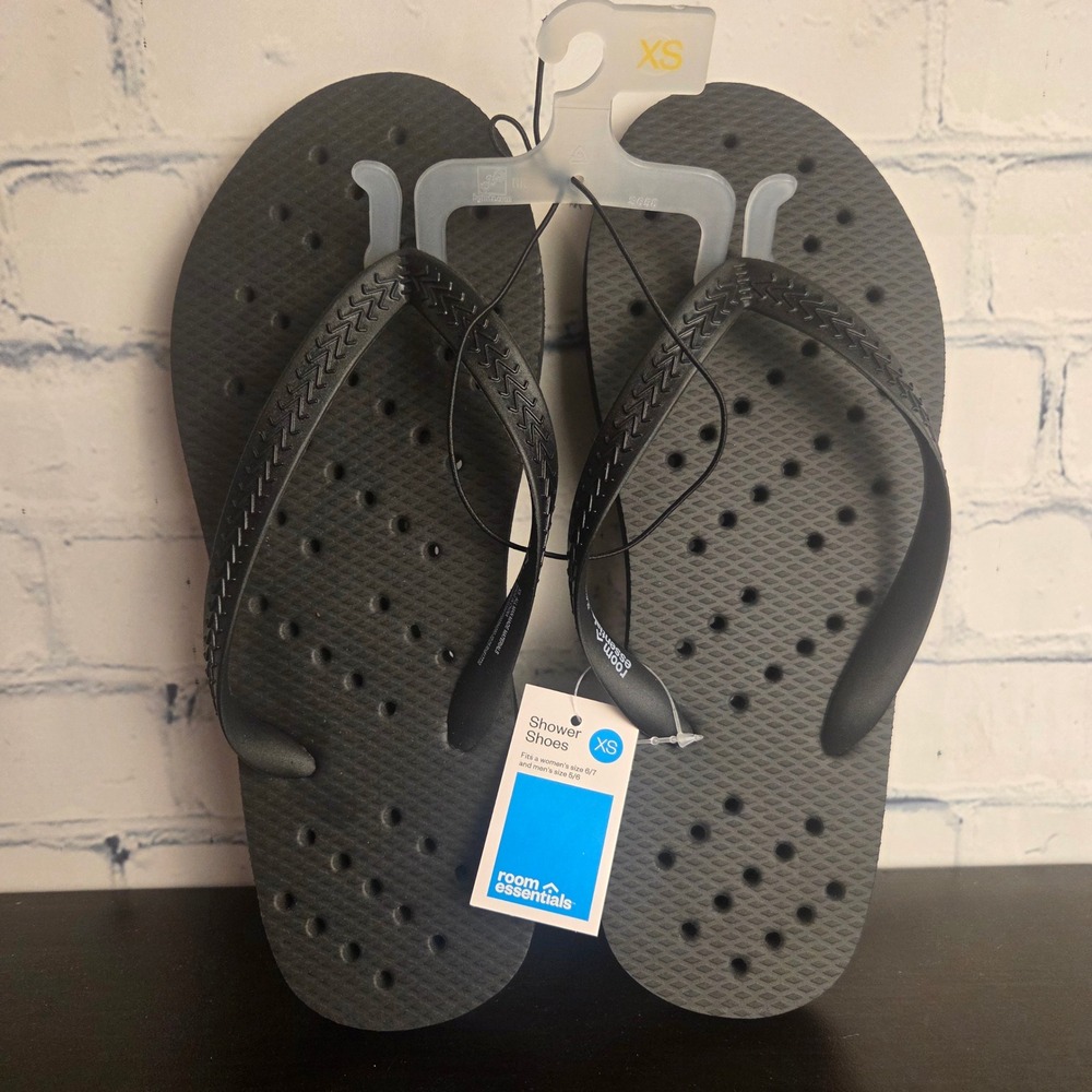 Room Essentials Black Shower Shoes Flip Flops M 5/6 W 6/7 XS Perforated New